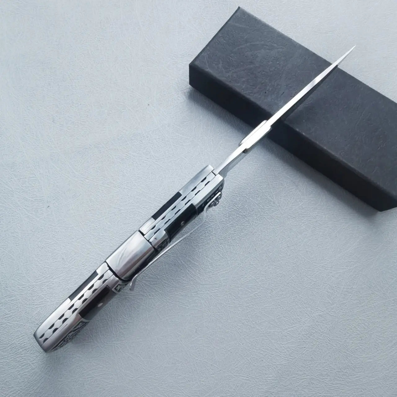 Classical Folding Knife